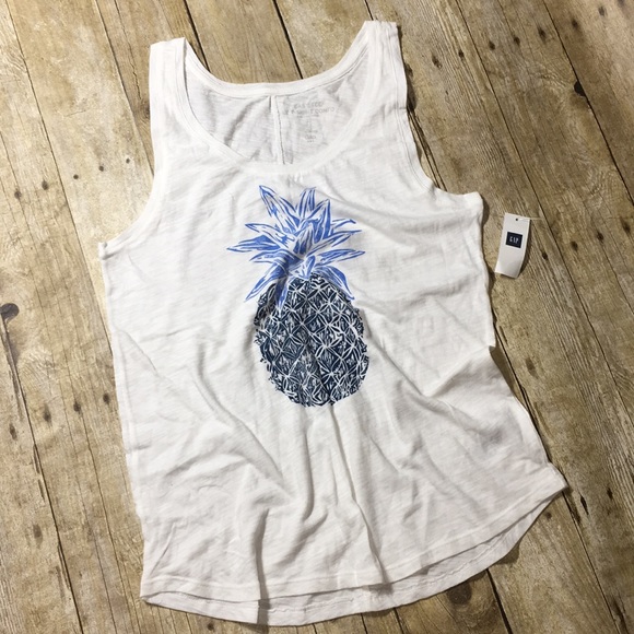 GAP Tops - 🍁 5 for $25 Gap pineapple easy t relaxed fit tank
